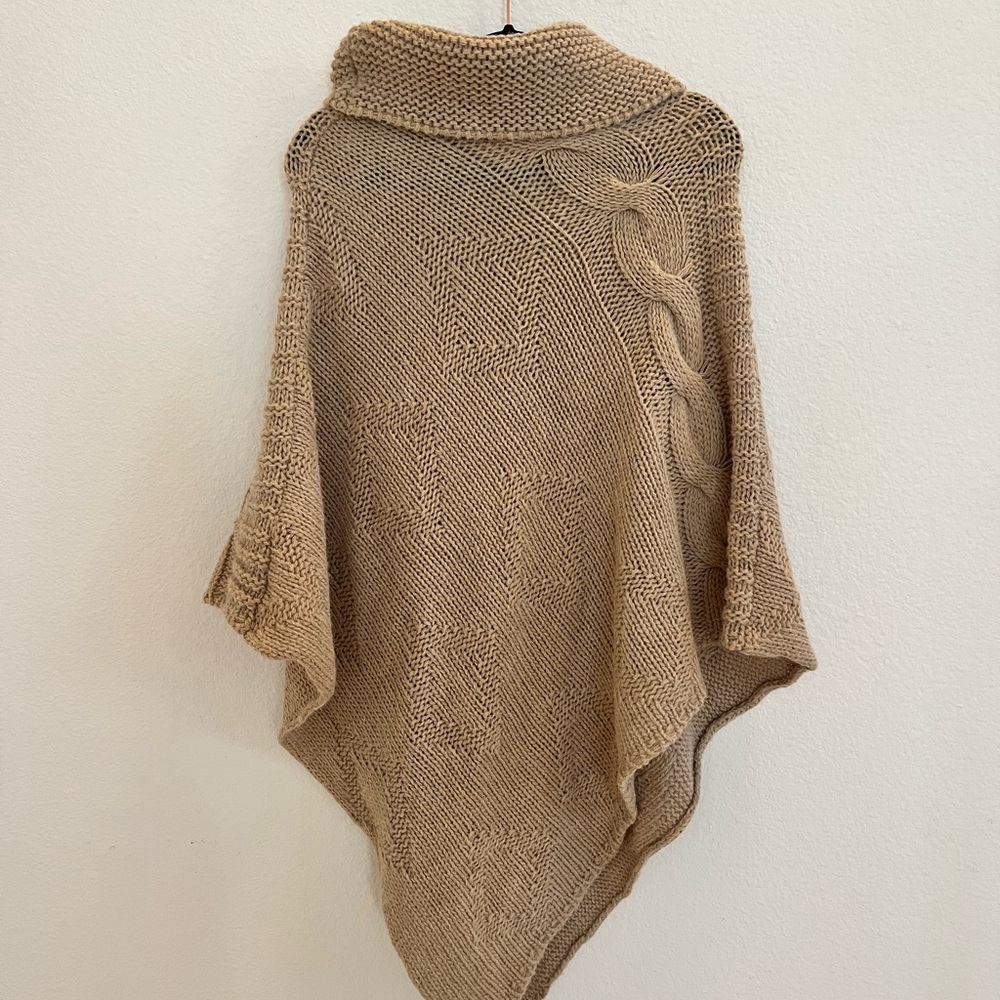 Luxury‎ Neutral Cable Knit Poncho Alpaca Blend Cowl Neck Cozy Spring Layering - Picture 4 of 11